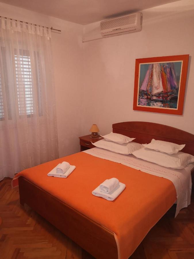 Apartmani California Подгора Экстерьер фото