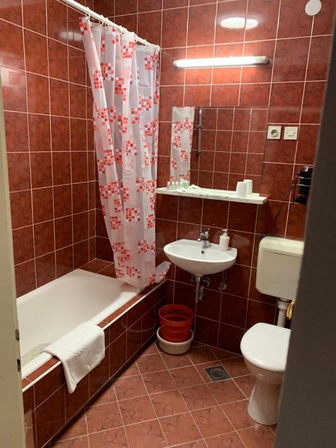 Apartmani California Подгора Экстерьер фото